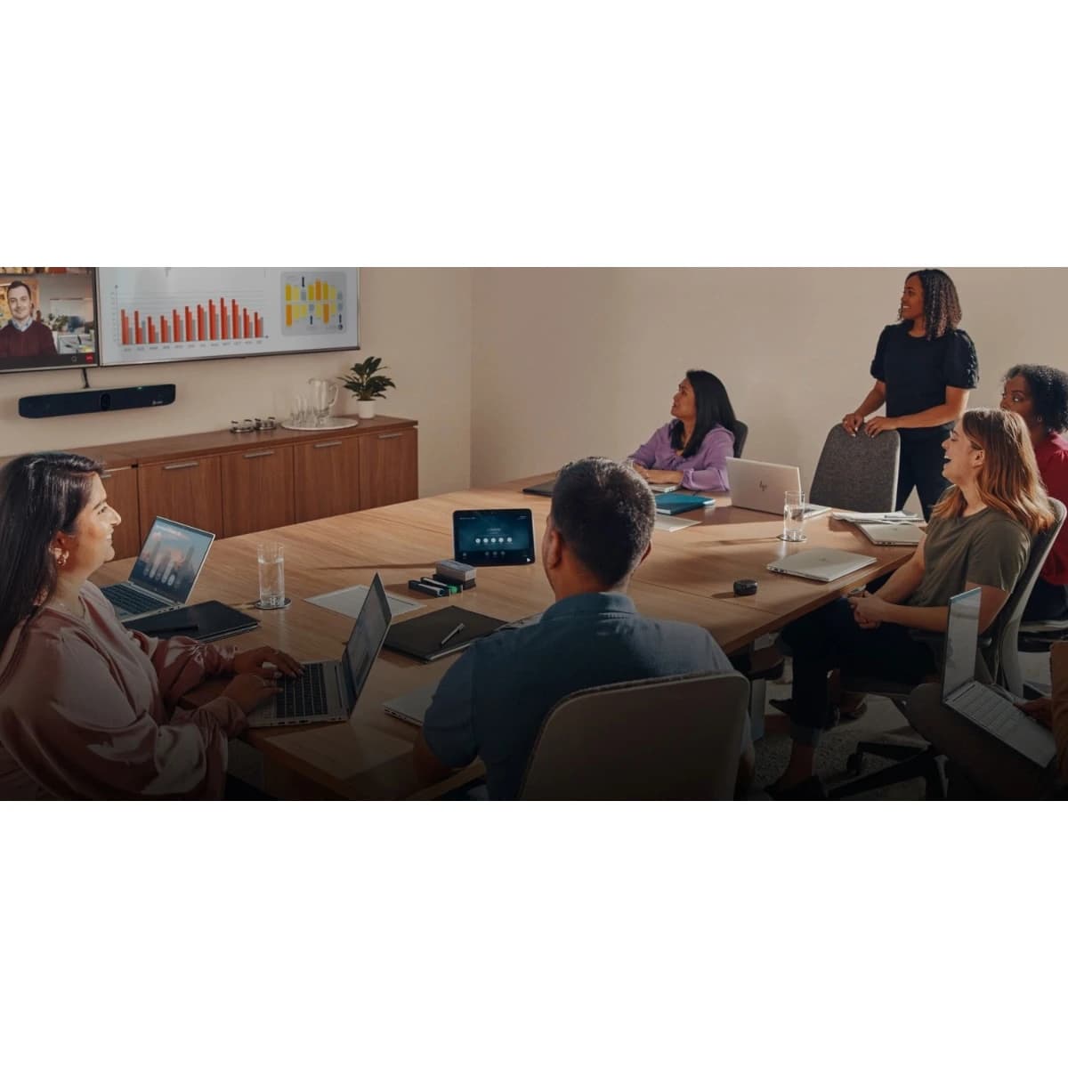 Poly Poly Studio V52 USB Video Bar EMEA